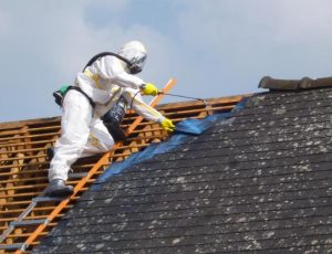 L’amiante : un danger toujours présent dans l’immobilier ancien