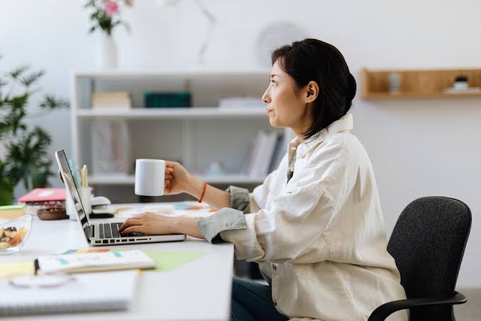 Aménagement de bureau : les tendances qui redéfinissent l&rsquo;espace de travail